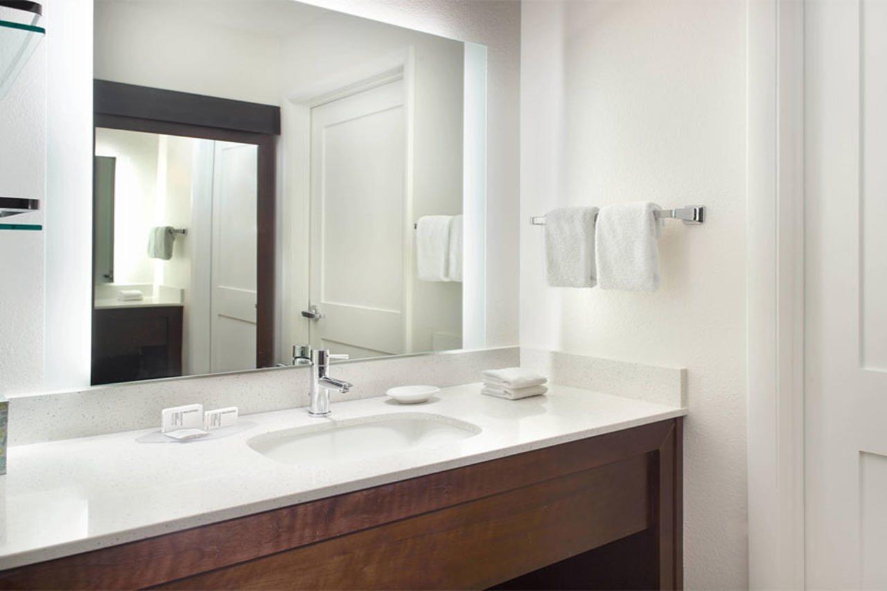 Sonesta Es Suites Raleigh Cary Εξωτερικό φωτογραφία